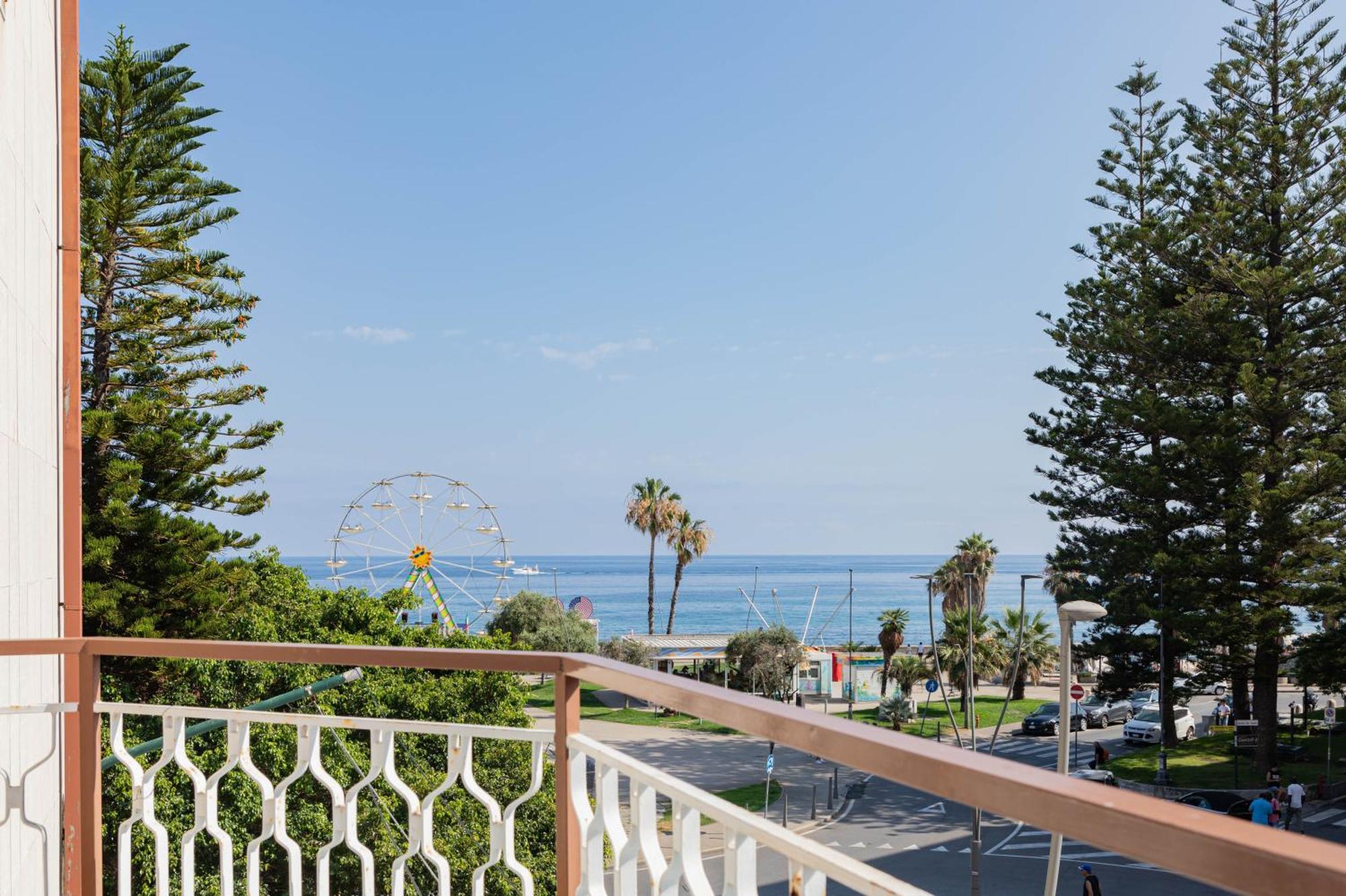 Appartamento H11 Casa Tecla Centro-Mare Sanremo Esterno foto